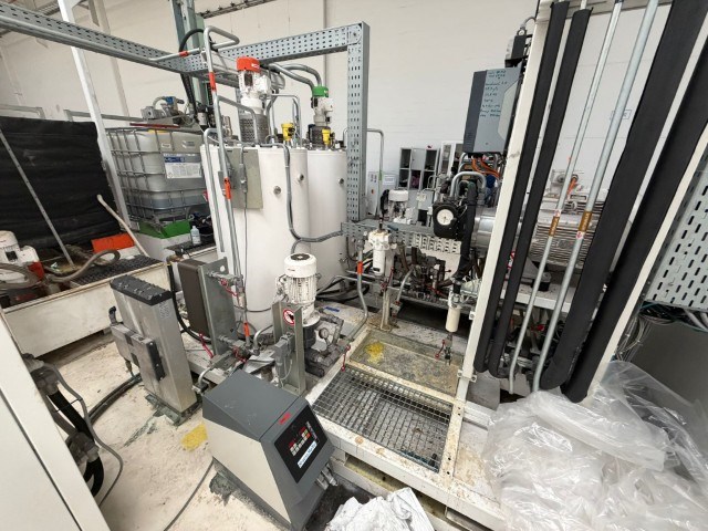 Injection mold tool kraussmaffei - afbeelding 15 van  25