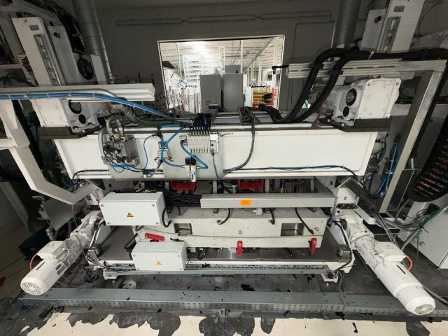 Injection mold tool kraussmaffei - afbeelding 21 van  25