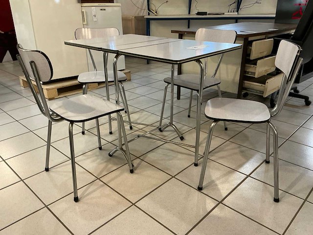 Inklapbare eetkamertafel met 4 stoelen - afbeelding 2 van  4