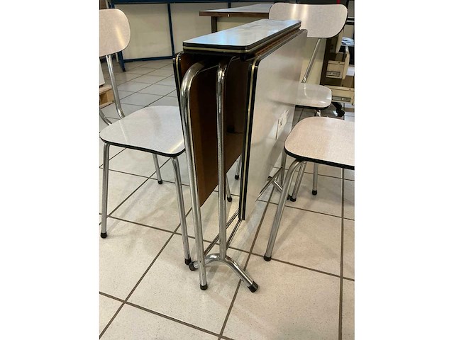 Inklapbare eetkamertafel met 4 stoelen - afbeelding 4 van  4