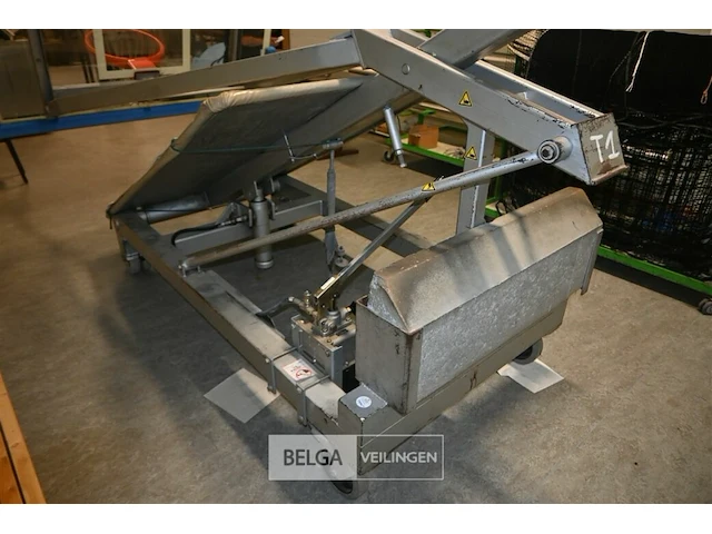 Inklapbare mobiele basketbalring - afbeelding 4 van  6