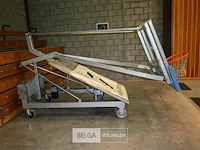 Inklapbare mobiele basketbalring