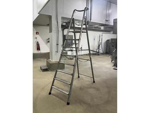 Inklapbare trapladder tubesca - afbeelding 6 van  6