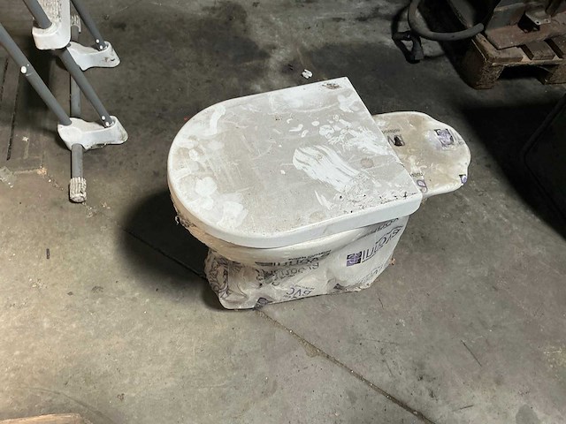 Innova toilet - afbeelding 1 van  3