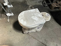 Innova toilet - afbeelding 1 van  3