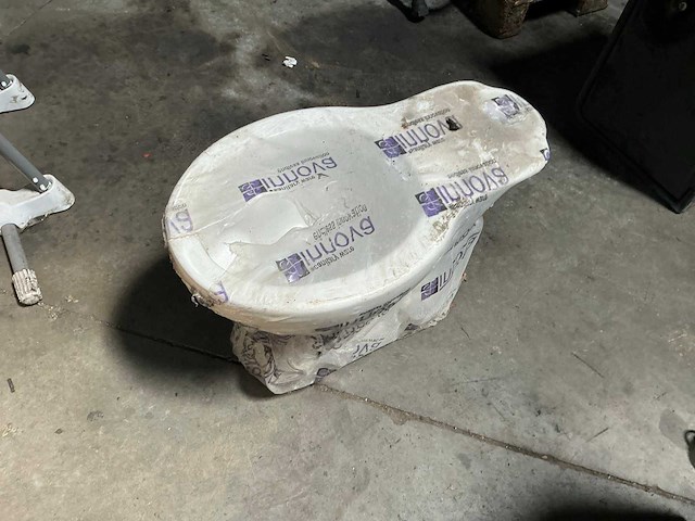 Innova toilet - afbeelding 2 van  3