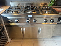 Inox 6 pits gasvuur ggmgastro , inox lage werkbank met 3 deuren (4,10) - afbeelding 2 van  6