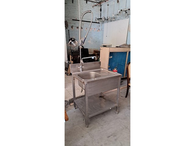 Inox afwastafel met kraan - afbeelding 1 van  2