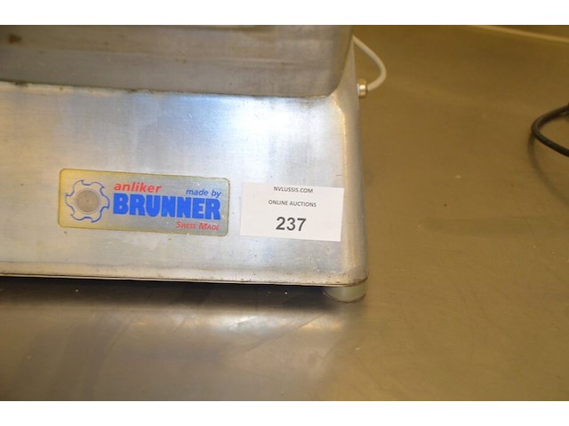 Inox cutter brunner met toebehoren in bak - afbeelding 3 van  7