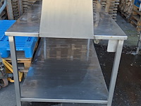 Inox doorgeeftafel