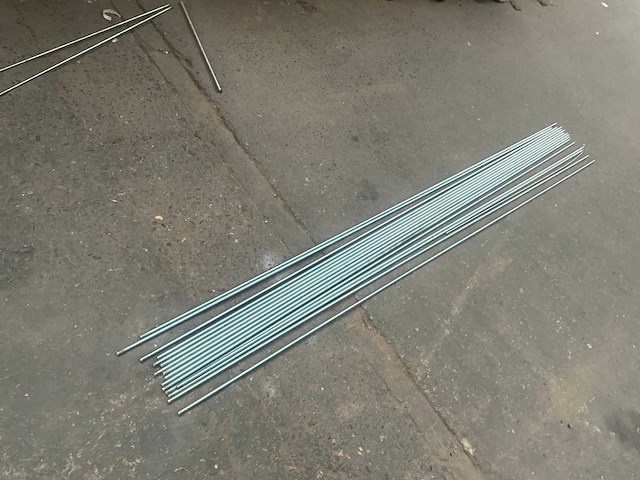 Inox draadstang m10 2m. (16x) - afbeelding 1 van  2