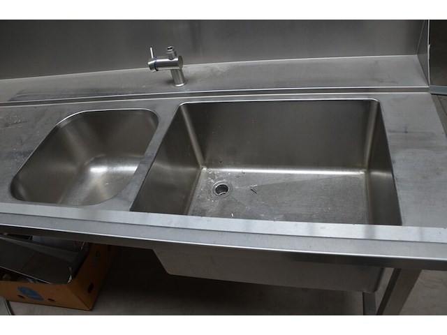 Inox dubbele spoelbak afm. 2x20m x 0,80m , karton met toebehoren - afbeelding 4 van  7