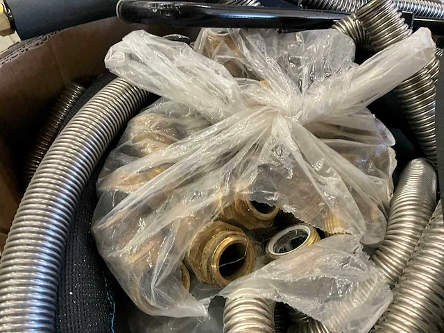 Inox flexibels met koppelingen - afbeelding 4 van  7