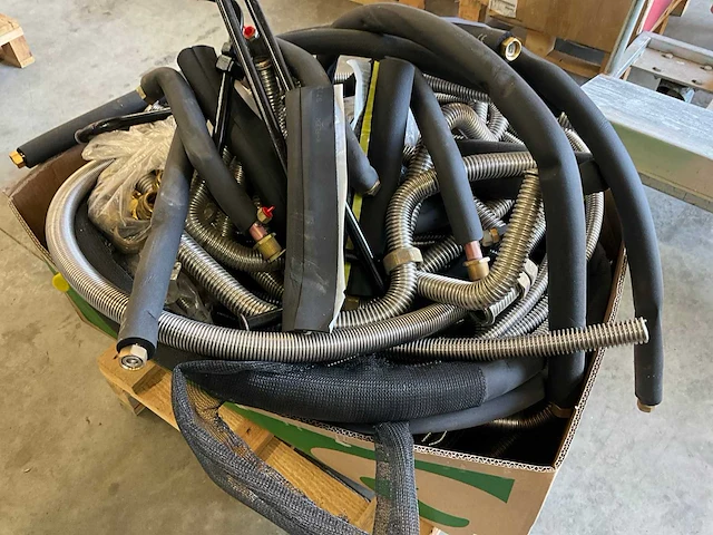 Inox flexibels met koppelingen - afbeelding 3 van  7