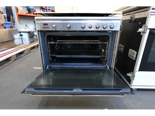 Inox gasfornuis smeg - afbeelding 2 van  5