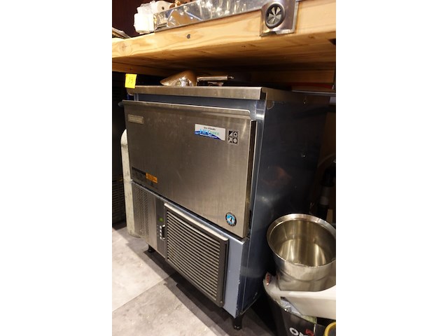 Inox ijsblokmachine hoshizaki - afbeelding 3 van  9