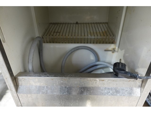 Inox ijsblokmachine maxxfrost - afbeelding 4 van  4