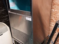 Inox ijsblokmachine - afbeelding 5 van  5