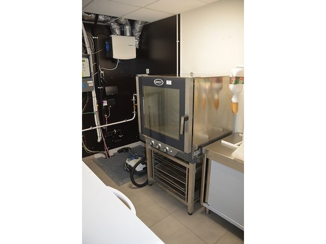 Inox industriele steamoven unox xb693 op inox onderstel - afbeelding 1 van  9