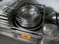 Inox keukenmateriaal - afbeelding 3 van  4