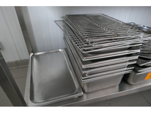 Inox keukenmateriaal - afbeelding 4 van  4