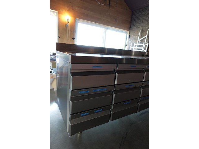 Inox koelwerkbank ggmgastro - afbeelding 2 van  5