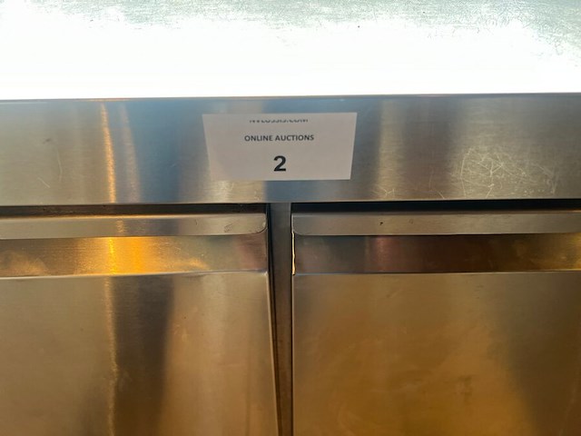 Inox koelwerkbank met 2 deuren en 2 lades ggmgastro (3) - afbeelding 3 van  8