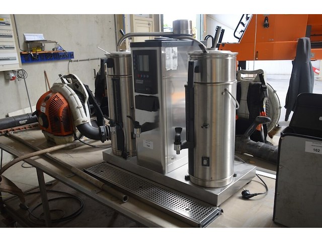 Inox koffiemachine bravilor bonamat met 2 perculators b 5hw-021 (niet getest) - afbeelding 2 van  8