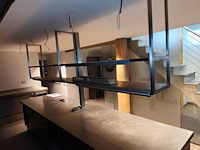 Inox kookeiland met ingebouwde koelkast, 9 leggers 2 deuren rubbens afm. 370x100 met opzet 2 leggers en ingebouwde bordenwarmer (8) - afbeelding 9 van  9