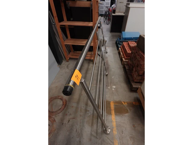 Inox leuning - afbeelding 2 van  2
