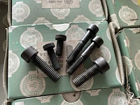 Inox moeren en bouten industrie met nummer 801-808 sc (62/2026)
