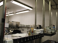 Inox ophangrek met warmhoudlampen