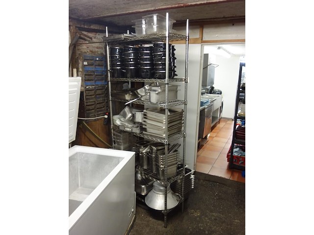 Inox rek + inhoud - afbeelding 1 van  5