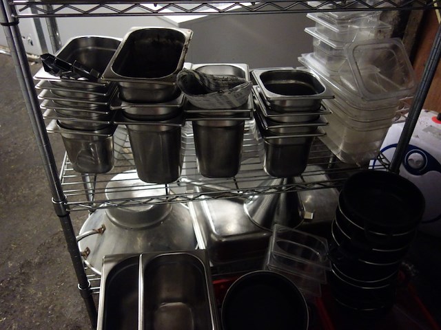 Inox rek + inhoud - afbeelding 3 van  5