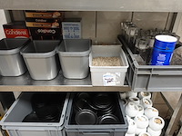 Inox rek + inhoud - afbeelding 8 van  13