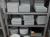 Inox rek + inhoud - afbeelding 1 van  8