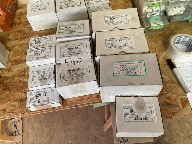 Inox schroeven en bouten - afbeelding 1 van  7