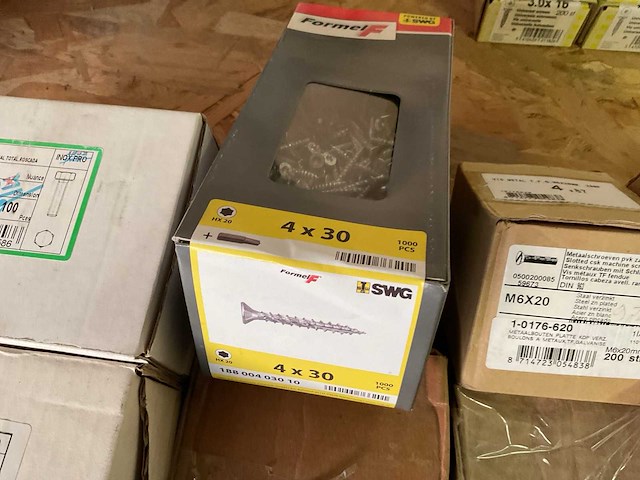 Inox schroeven moeren - afbeelding 4 van  7