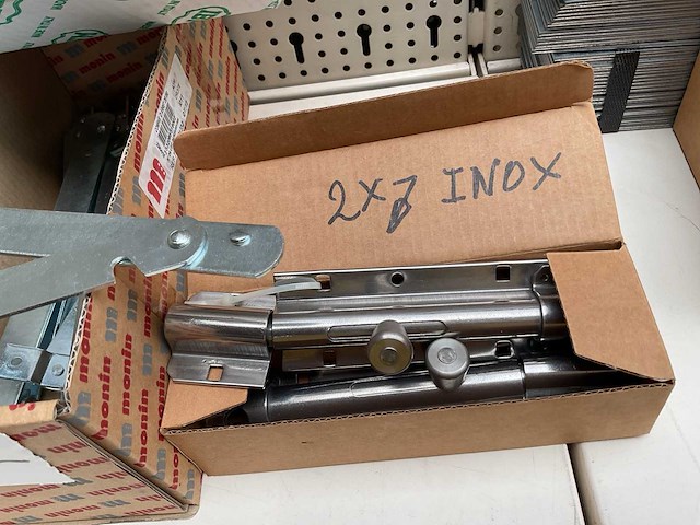 Inox schuifsloten en bevestigingen - afbeelding 2 van  5