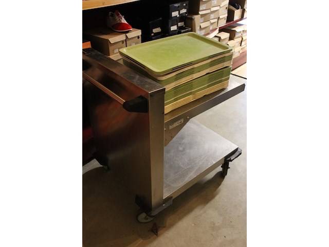 Inox servicewagen met dienbladen - afbeelding 1 van  4