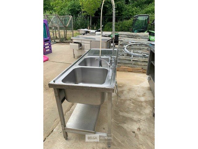 Inox spoelbak met kranen - afbeelding 2 van  2