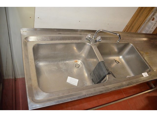 Inox spoelbak met twee spoelbakken en mengkraan afm. 200x60x80 - afbeelding 4 van  7