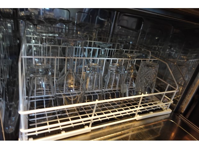 Inox spoelmachine winterhalter - afbeelding 3 van  4