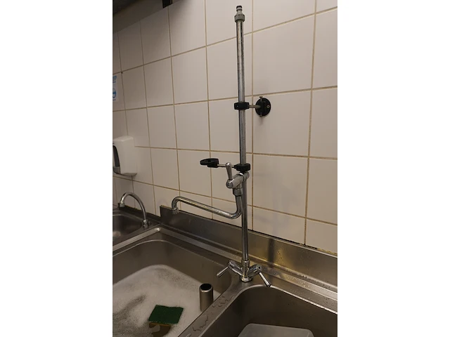 Inox spoeltafel met 2 bakken en afdruiprek - afbeelding 4 van  7