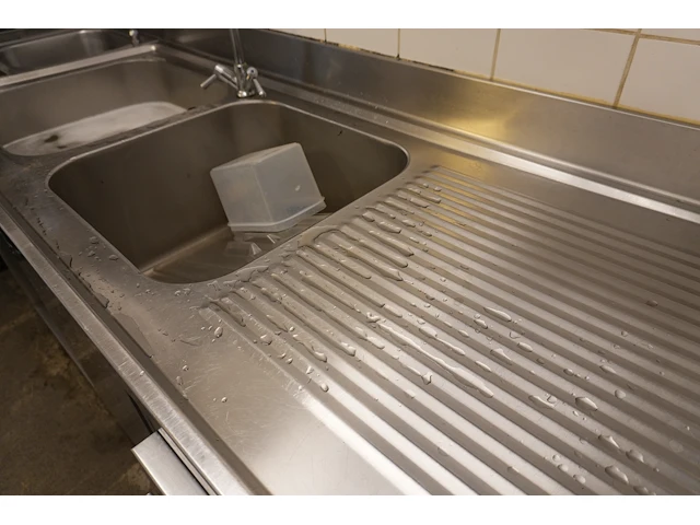 Inox spoeltafel met 2 bakken en afdruiprek - afbeelding 5 van  7