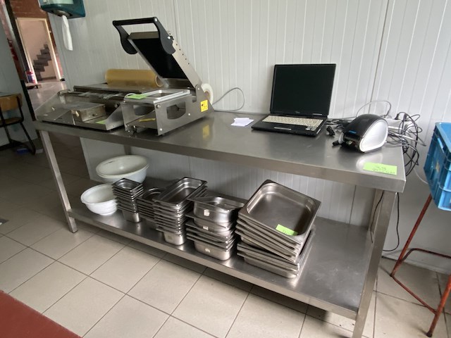 Inox tafel 200x70x85cm hoogte - afbeelding 1 van  1