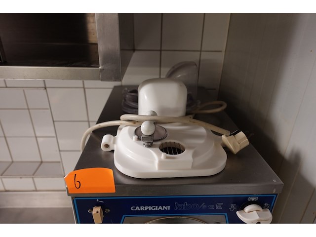 Inox tafel ijsmachine carpigiani - afbeelding 3 van  3