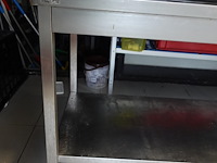 Inox tafel - afbeelding 3 van  4