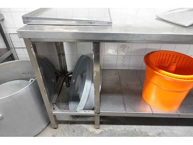 Inox tafel - afbeelding 4 van  7