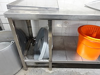 Inox tafel - afbeelding 4 van  7